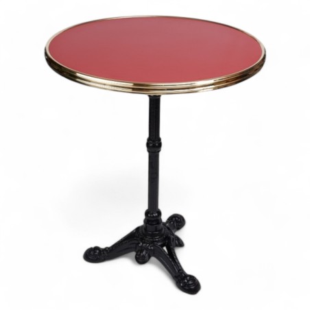 table de terrasse restaurant rouge cerclage laiton pied en fonte 3 branches