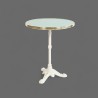 Table de bistrot ronde CHR plateau stratifié celadon bleu glace cerclage laiton et pied en fonte epoxy blanc