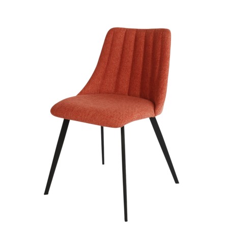 Chaise de restaurant Milan en tissus de couleur Terracotta et piétement en métal noir Chaise de restaurant Milan en tissus de couleur Terracotta et piétement en métal noir
