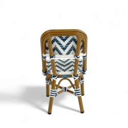 chaise de terrasse parisienne ALMA structure aluminium couleur rotin tressage chevrons bleu et blanc