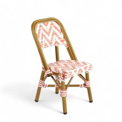 chaise de terrasse bistrot parisien en aluminium et tressage polyrotin ALMA rose et blanche
