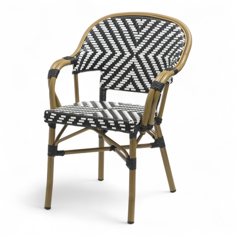 fauteuil de terrasse restaurant bayonne rotin tressage noir et blanc