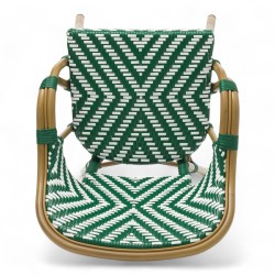 fauteuil extérieur restaurant bayonne rotin tressage vert et blanc