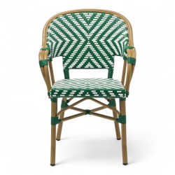 fauteuil extérieur restaurant bayonne rotin tressage vert et blanc