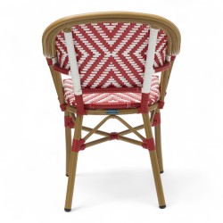 fauteuil extérieur restaurant bayonne rotin tressage rouge et blanc