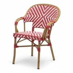 fauteuil extérieur restaurant bayonne rotin tressage rouge et blanc