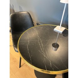 Plateau de table bistrot tradition couleur noir style marbre, cerclage mouluré doré en laiton massif