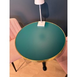Plateau de table de bistrot couleur Vert, cerclage mouluré doré en laiton massif. CHR professionnel de la restauration