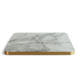 Plateau de table Honoré, carré couleur marbre blanc avec chants pvc doré coins arrondis