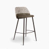 Chaise de bar en cuir et tissu Verone. Structure en métal noir, cuir vert et tissu gris. Assise belle confortable.