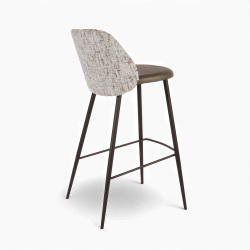 Chaise de bar en cuir et tissu Verone. Structure en métal noir, cuir vert et tissu gris. Assise belle confortable.