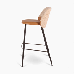Chaise de bar en cuir et tissu Verone. Structure en métal noir, cuir marron et tissu gris. Assise belle confortable.