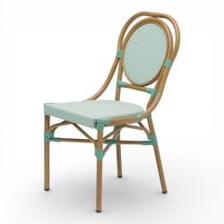 chaise de terrasse parisienne en textilène vert et blanc structure alu rotin empilable