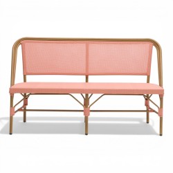 Banquette de terrasse de restaurant au tressage rose et blanc